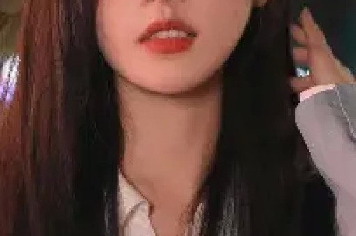 演员吴倩自曝被爸爸打掉牙齿不敢吐出来：我不敢吐出来直接吞下去了
